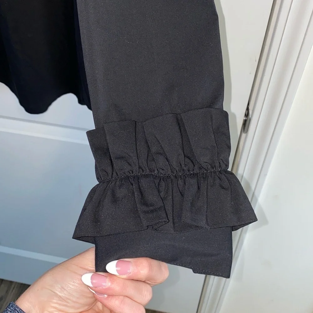 Michael Kors Ruffle Sleeved Top